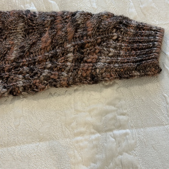 Ladies Line sweater - Picture 6 of 11